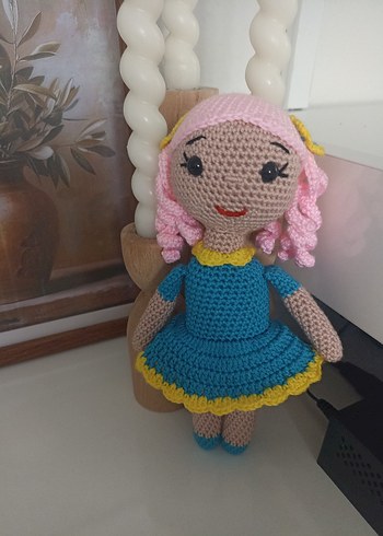 Renkli Örgü Bebek