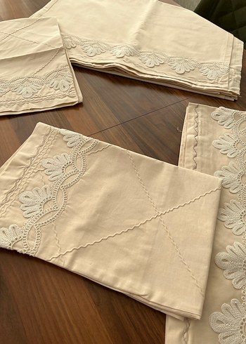 Gri ve krem Nakışlı çarşaf takımı - Görsel 4