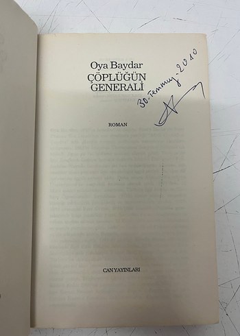  Çöplüğün Generali - Oya Baydar