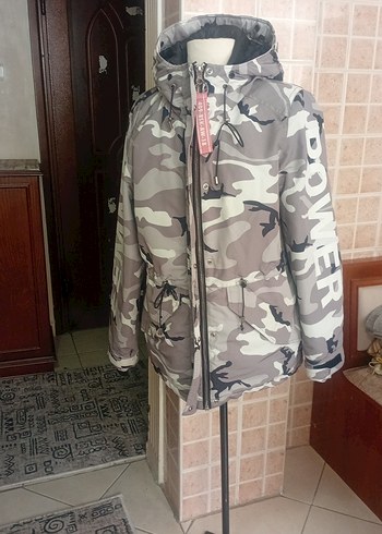 Kadın Kamuflaj Desenli Kapüşonlu Ceket