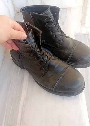 Derimod Sehir Stiline Uygun Siyah Deri Bilek Bot