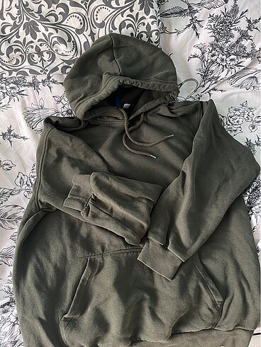 H&M sweatshirt