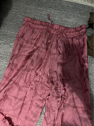 Stradivarius Pembe saten pantolon