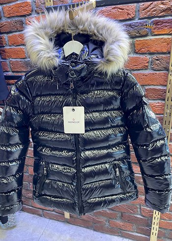 Moncler Moncler New model Kürklü Siyah Kısa Kadın Kışlık Mont
