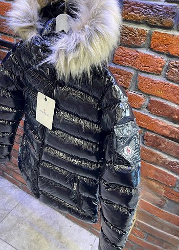 m Beden Moncler New model Kürklü Siyah Kısa Kadın Kışlık Mont