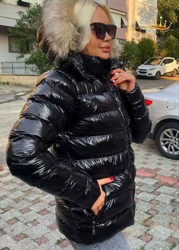 m Beden siyah Renk Moncler New model Kürklü Siyah Kısa Kadın Kışlık Mont