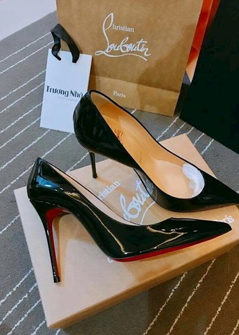 loubountin Kadın Siyah Rugan Stiletto Topuklu Ayakkabı