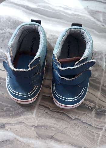 LC Waikiki Mavi Denim Erkek Bebek İlk Adım Ayakkabısı