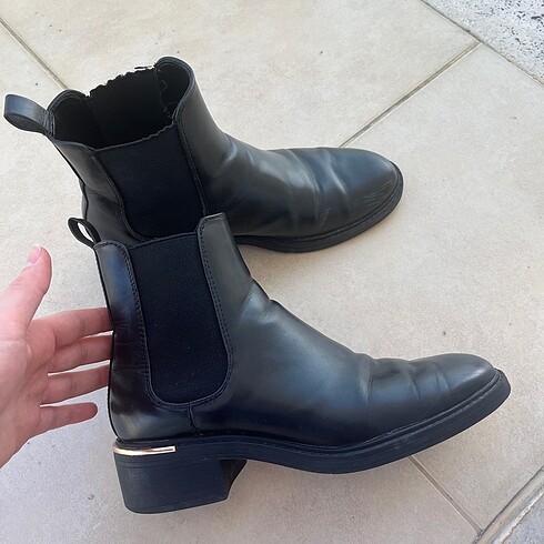 Zara Bot