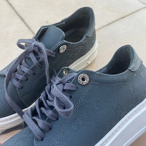 37 Beden Vakko Sneaker