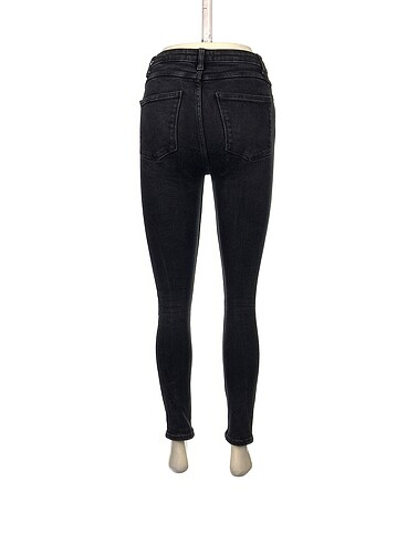 36 Beden Zara Skinny %70 İndirimli.