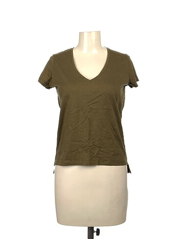 Zara T-shirt %70 İndirimli.