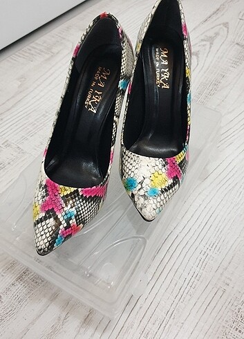 38 Beden çeşitli Renk Cıvıl cıvıl renklerle stiletto