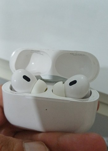 Beyaz Kablosuz Kulaklık Kutusu - Görsel 2