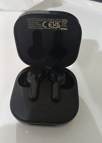 QCY Siyah Kablosuz Kulaklık Kutusu - Görsel 2