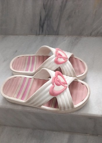 LC Waikiki Pembe Kalpli Beyaz Terlik