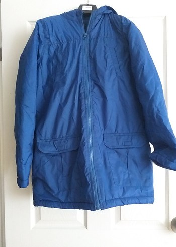 Erkek Çocuk Parlak Mavi Kapüşonlu Mont - Görsel 9