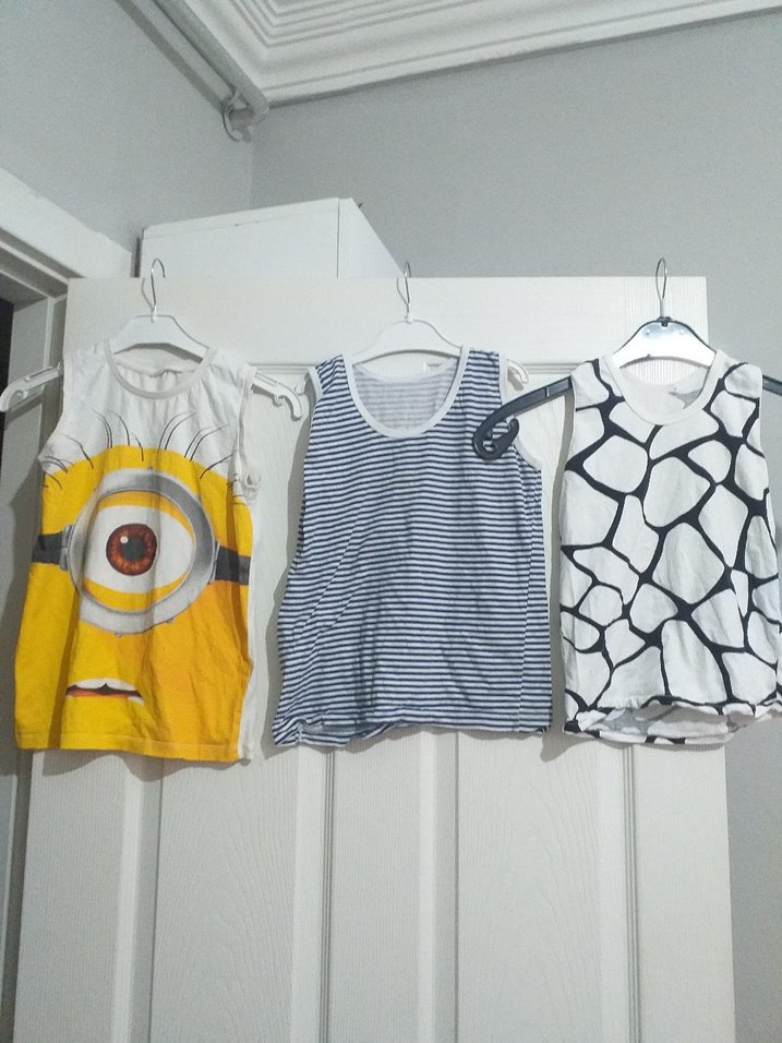 Beyaz ve renkli çocuk atletleri seti - Görsel 5