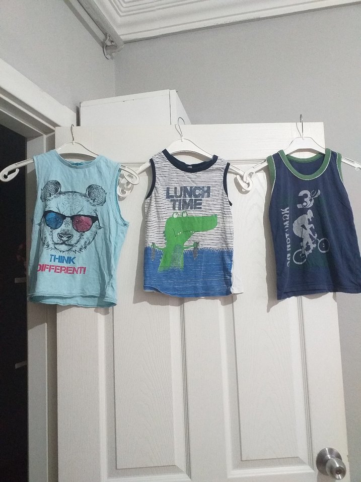 Beyaz ve renkli çocuk atletleri seti - Görsel 4