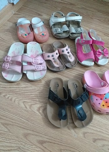 LC Waikiki Kızlar için Tokalı Pembe Terlik ve Sandaletler