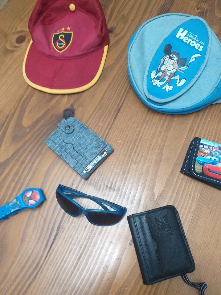 Renkli Erkek Aksesuar Seti - Plastik ve Baskılı - Görsel 5