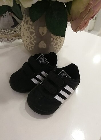 Adidas bebek ayakkabısı
