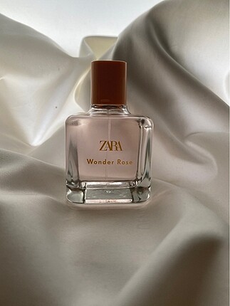 Zara Wonder Rose Parfüm