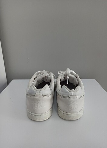 42 Beden beyaz Renk Nike Air