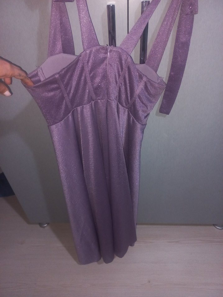 Mor V Yaka Askılı Midi Elbise - Görsel 5