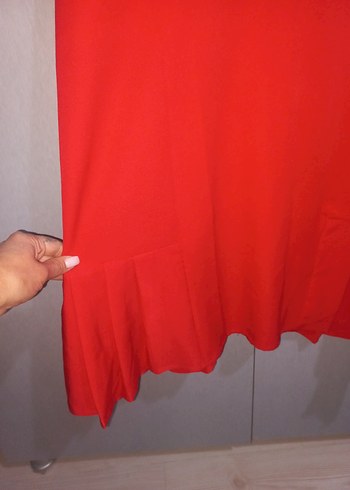 Kırmızı Pileli Midi elbise - Görsel 2