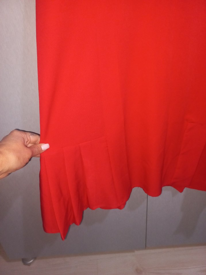 Kırmızı Pileli Midi elbise - Görsel 2