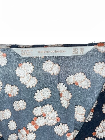 xs Beden çeşitli Renk Zara Bluz %70 İndirimli.