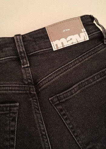 Mavi Siyah Denim Jean
