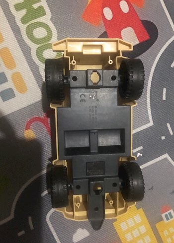 Koyu Camel Renkli Oyuncak Araba - Görsel 3