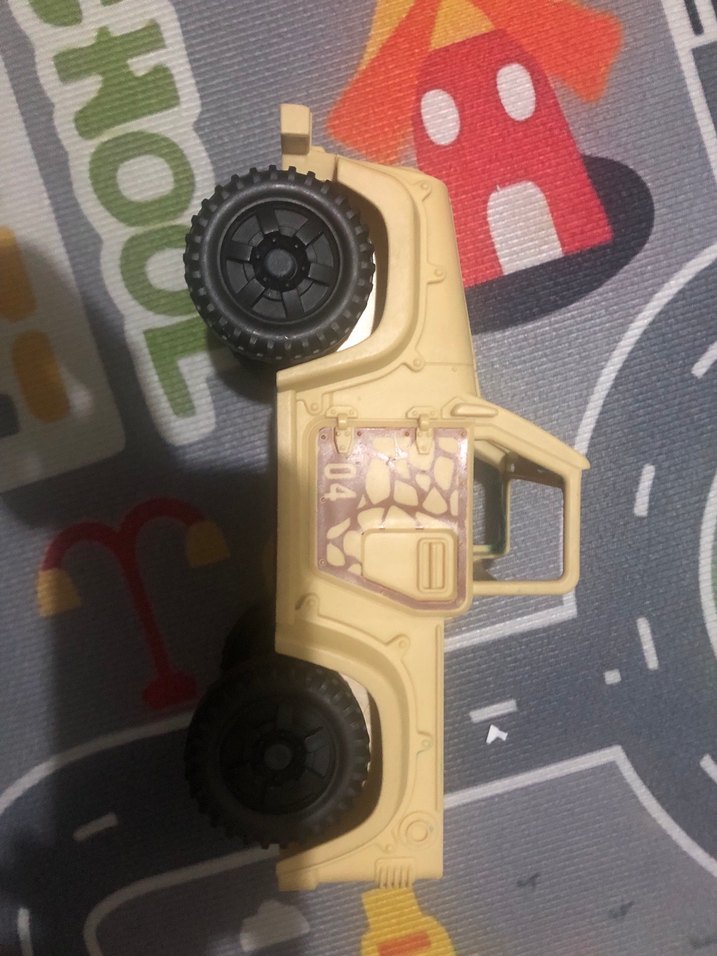 Koyu Camel Renkli Oyuncak Araba - Görsel 2