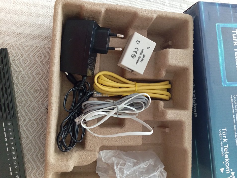 Türk Telekom Fiber Güçlü Modem Siyah - Görsel 2