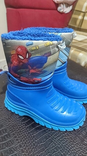 30numara Spider-Man lisanslı içi yumuşacık sıcacık tutan yepyeni