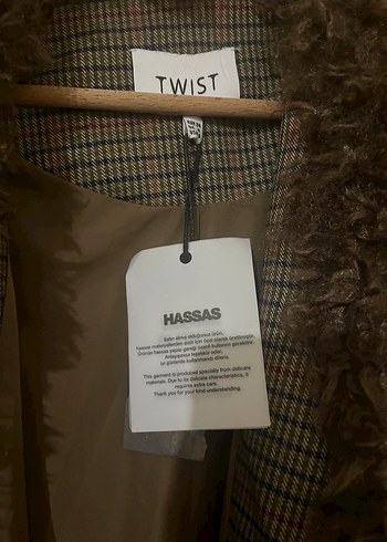 Kahverengi Yünlü Kürk Detaylı Kadın Kaban - Görsel 2