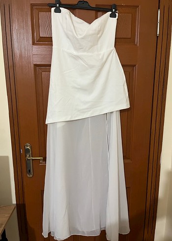 Beyaz Drapeli Uzun Straplez Elbise - Görsel 2