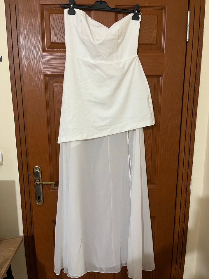 Beyaz Drapeli Uzun Straplez Elbise - Görsel 2