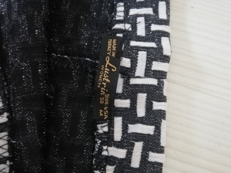 Kadın Gri Siyah Piliseli Kumaş Pantolon - Görsel 3