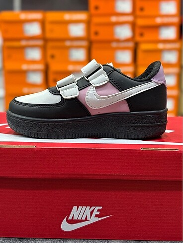 Nike Nike Kız Çocuk Ayakkabı Siyah Pembe