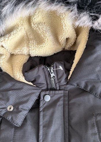 Erkek Çocuk Gri Kürklü mont - Görsel 4