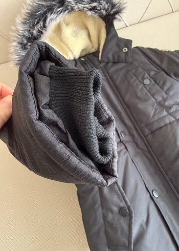 Erkek Çocuk Gri Kürklü mont - Görsel 2