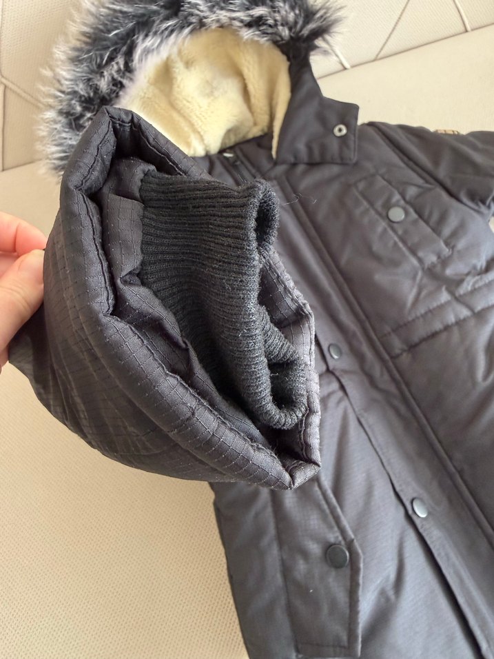 Erkek Çocuk Gri Kürklü mont - Görsel 2