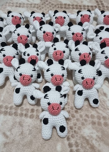 El Yapımı Beyaz Renkli İnek Peluş Oyuncak - Görsel 3
