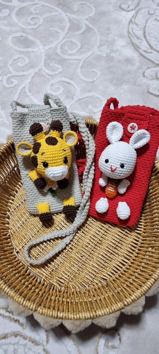 El Örgüsü Kırmızı Tavşanlı Telefon Kılıfı - Görsel 3