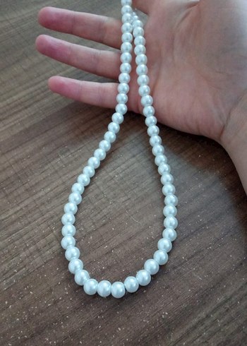 Uzun Beyaz Boncuklu Kadın Kolye - Görsel 5