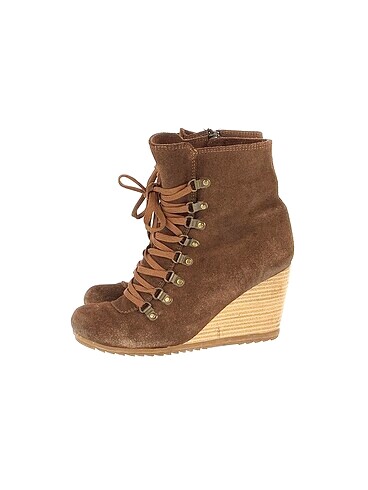 PreLoved Bot %70 İndirimli.