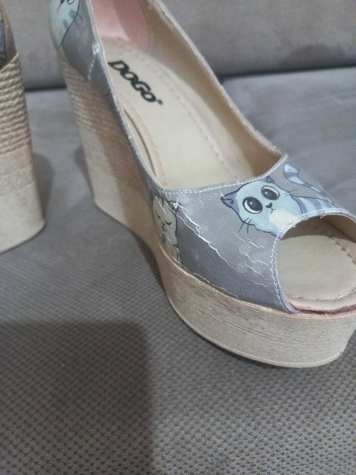 Dogo Gri Baskılı Kadın Dolgu Topuklu Ayakkabı - Görsel 3